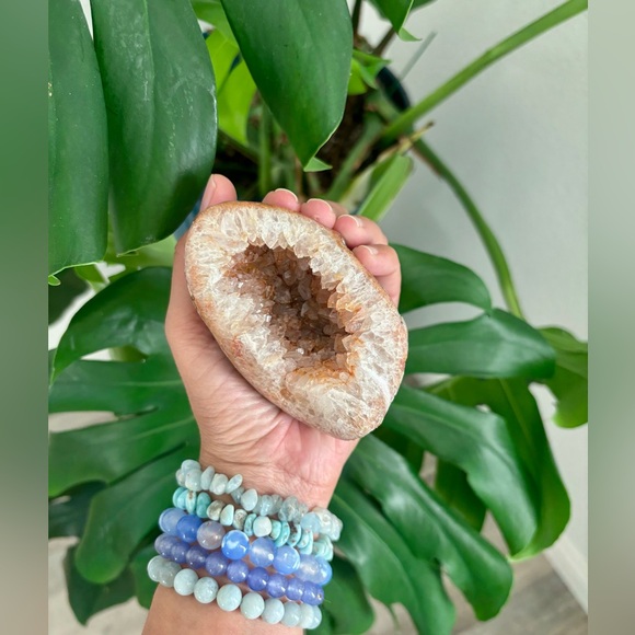 Agate Geode - Picture 6 of 6